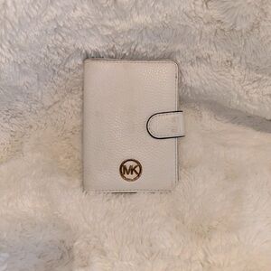 Michael Kors Passport holder/wallet